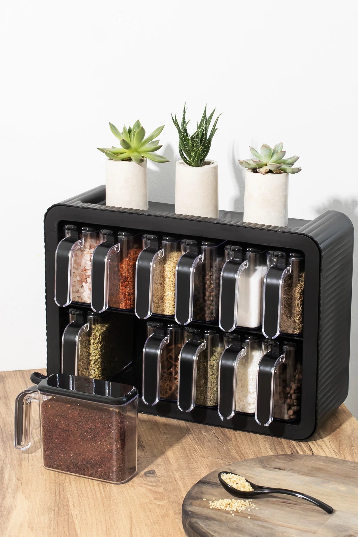 Ensemble de Pots à Épices – Design Pratique et Élégant, Fabriqué en Turquie avec 12 Pots et Fonctionnalités Astucieuses